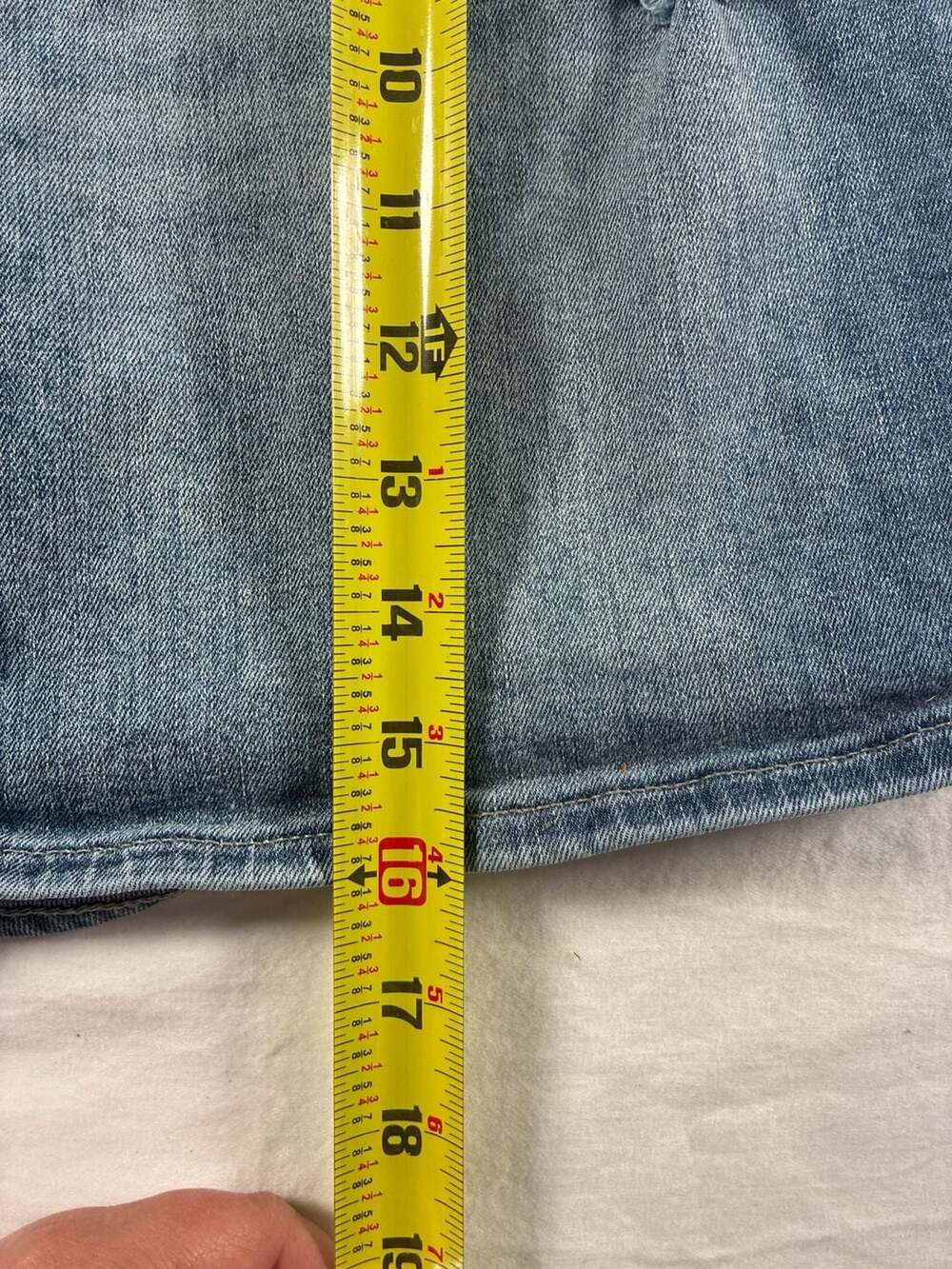 Lucky Brand The Roll Up Denim Shorts Size 8/29 - Picture 3 of 7